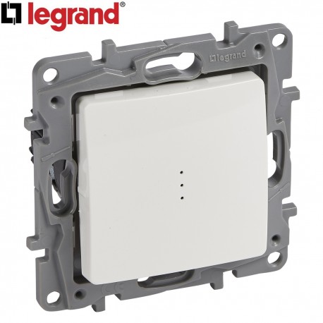 Interrupteur unipolaire va et vient avec témoin LEGRAND Niloe blanc